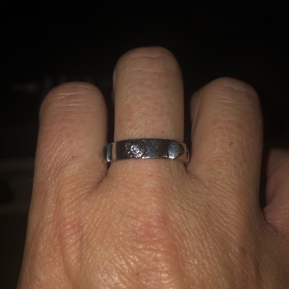 Ring - Picture 5 of 6